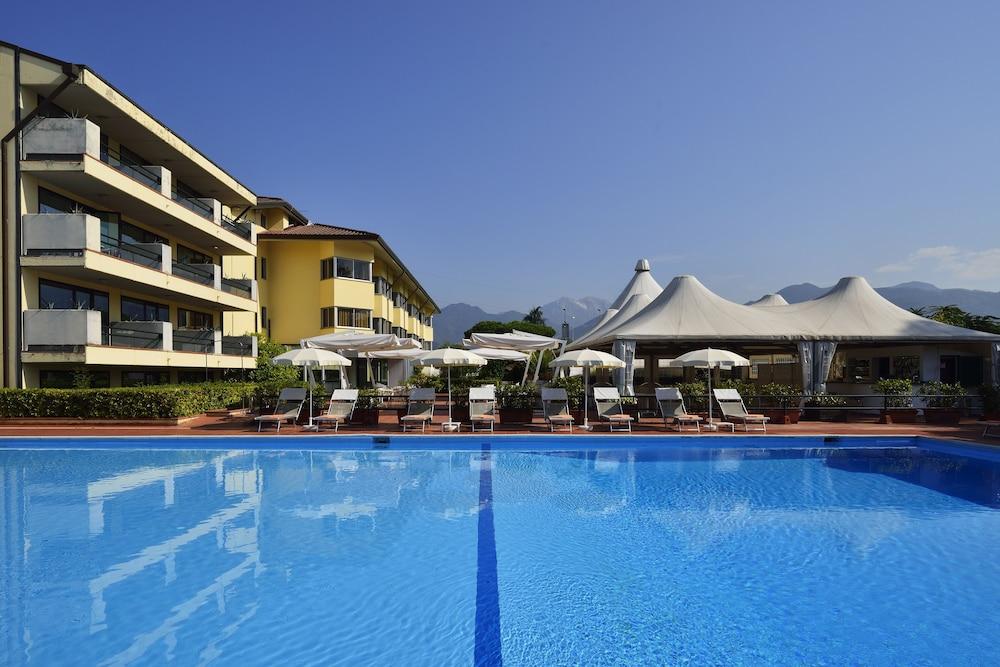 Una Hotels Forte Dei Marmi Exteriér fotografie